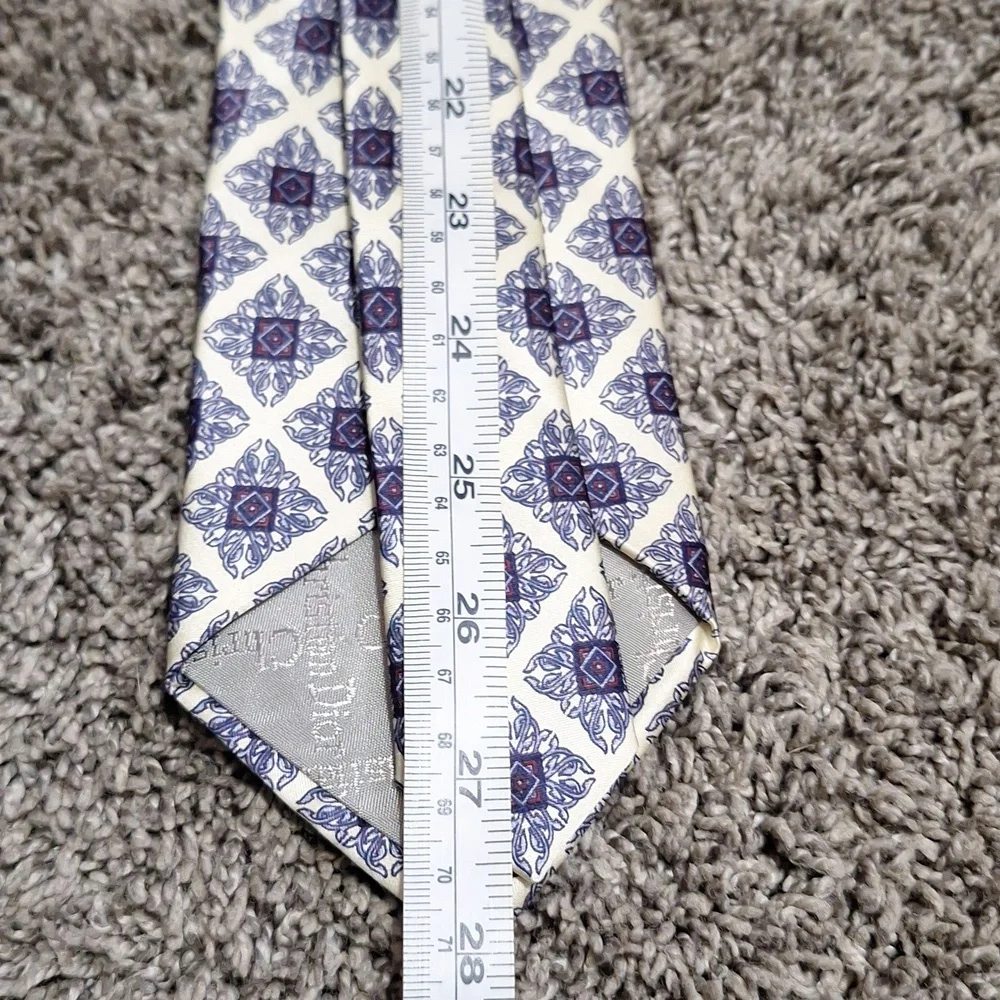 Dior elegant tie